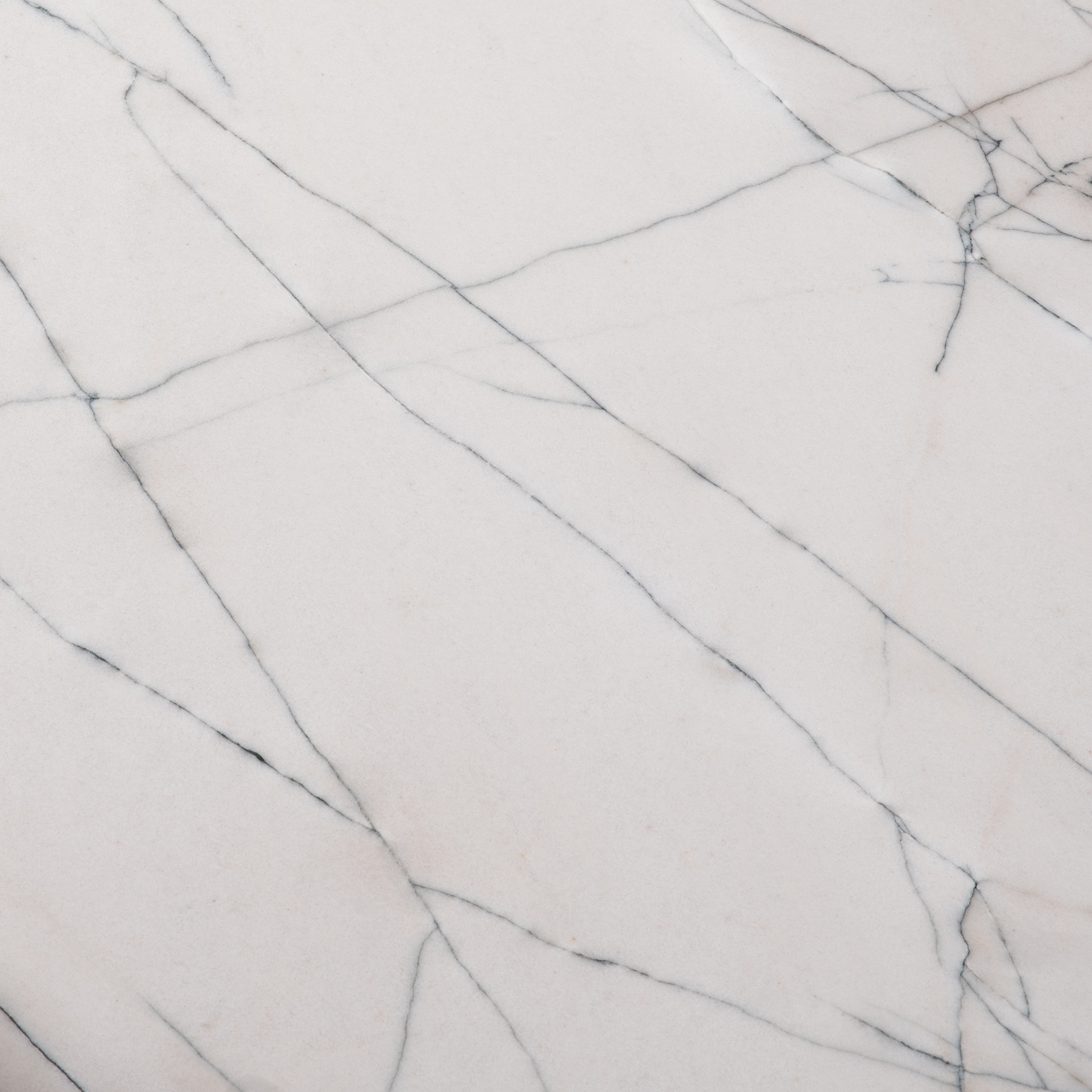 Benton Cocktail Table | HOLLY HUNT