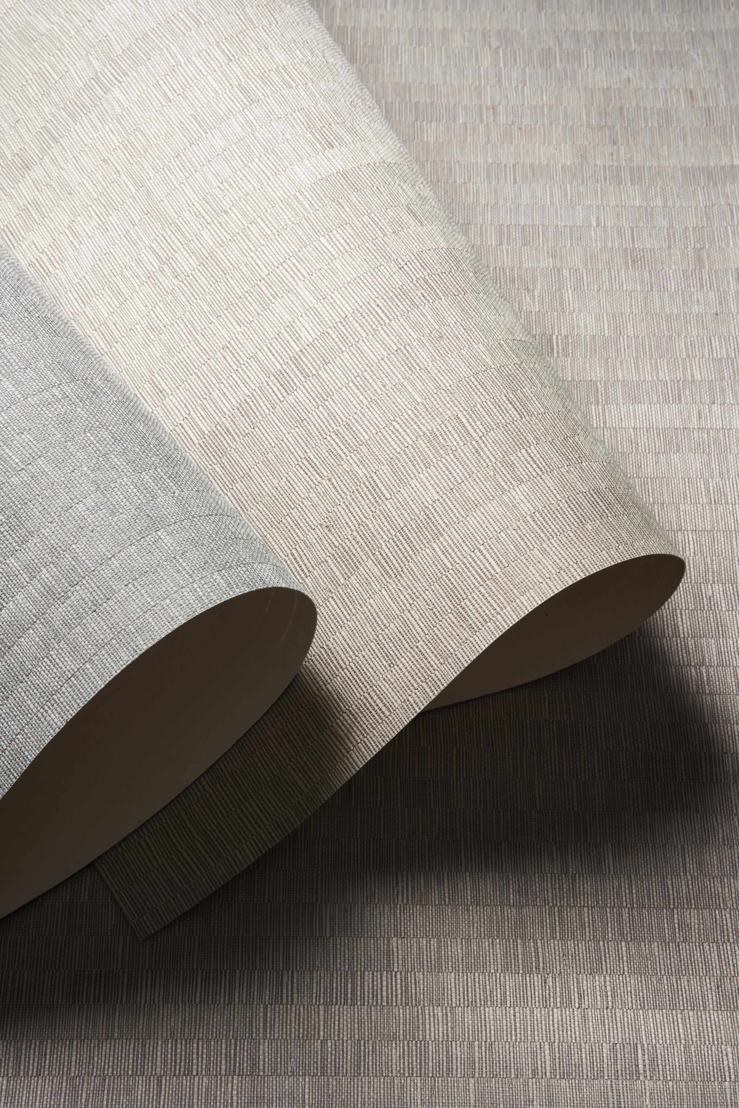 HOLLY HUNT Walls Romance