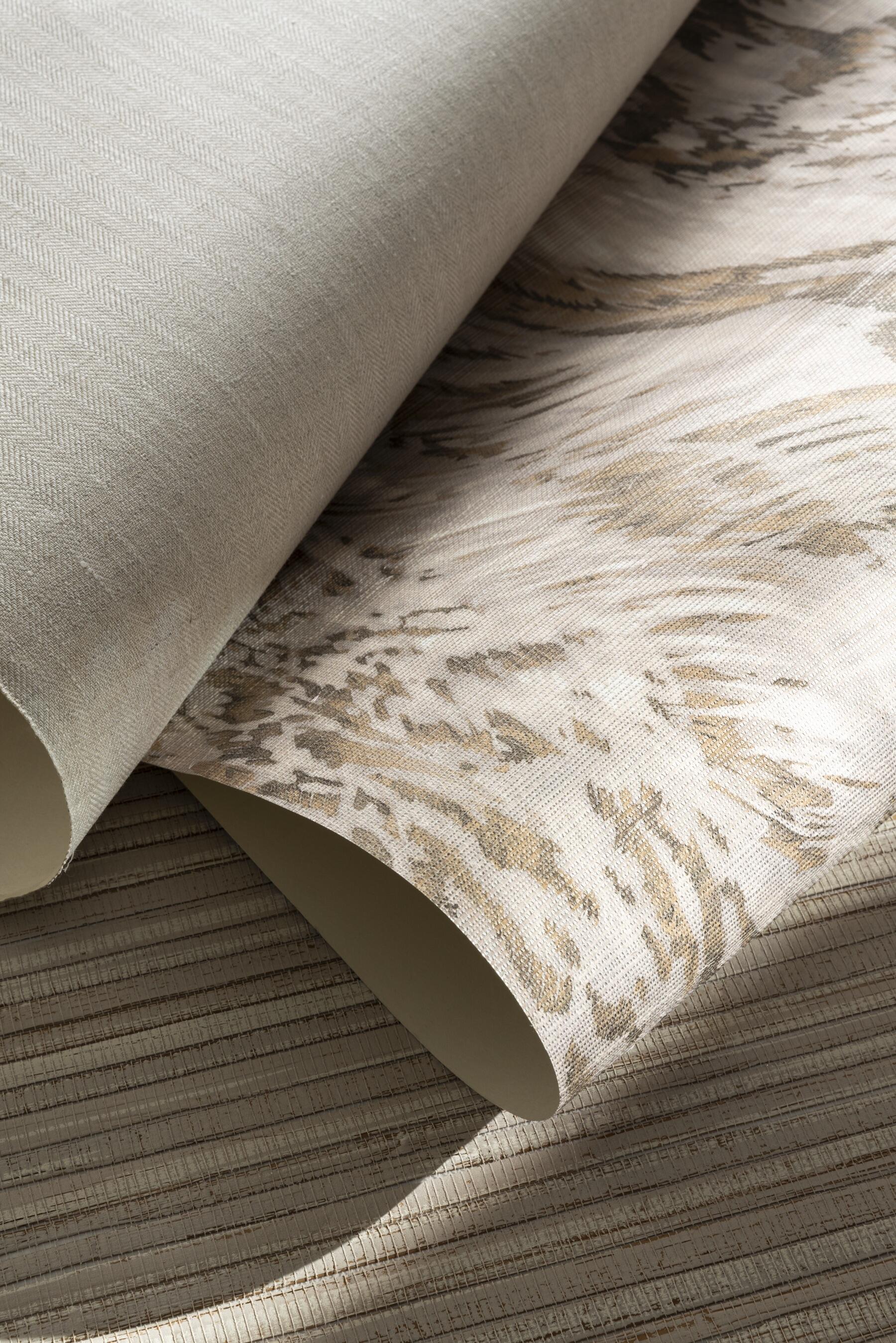 HOLLY HUNT Walls Spring 2025