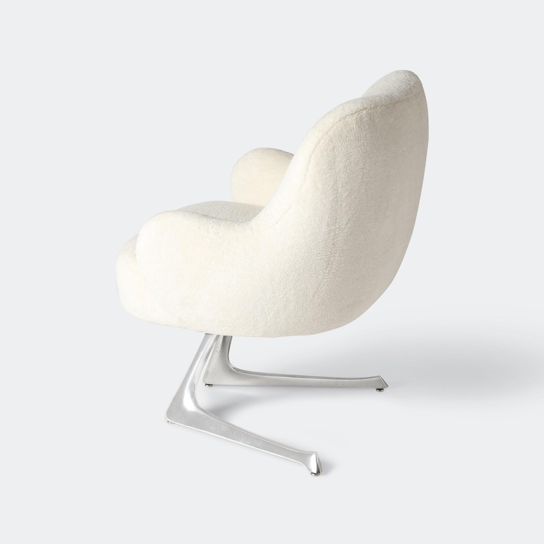 Barrel Unicorn Chair, Polished Aluminum, 1978/01 Smokey: Vanilla