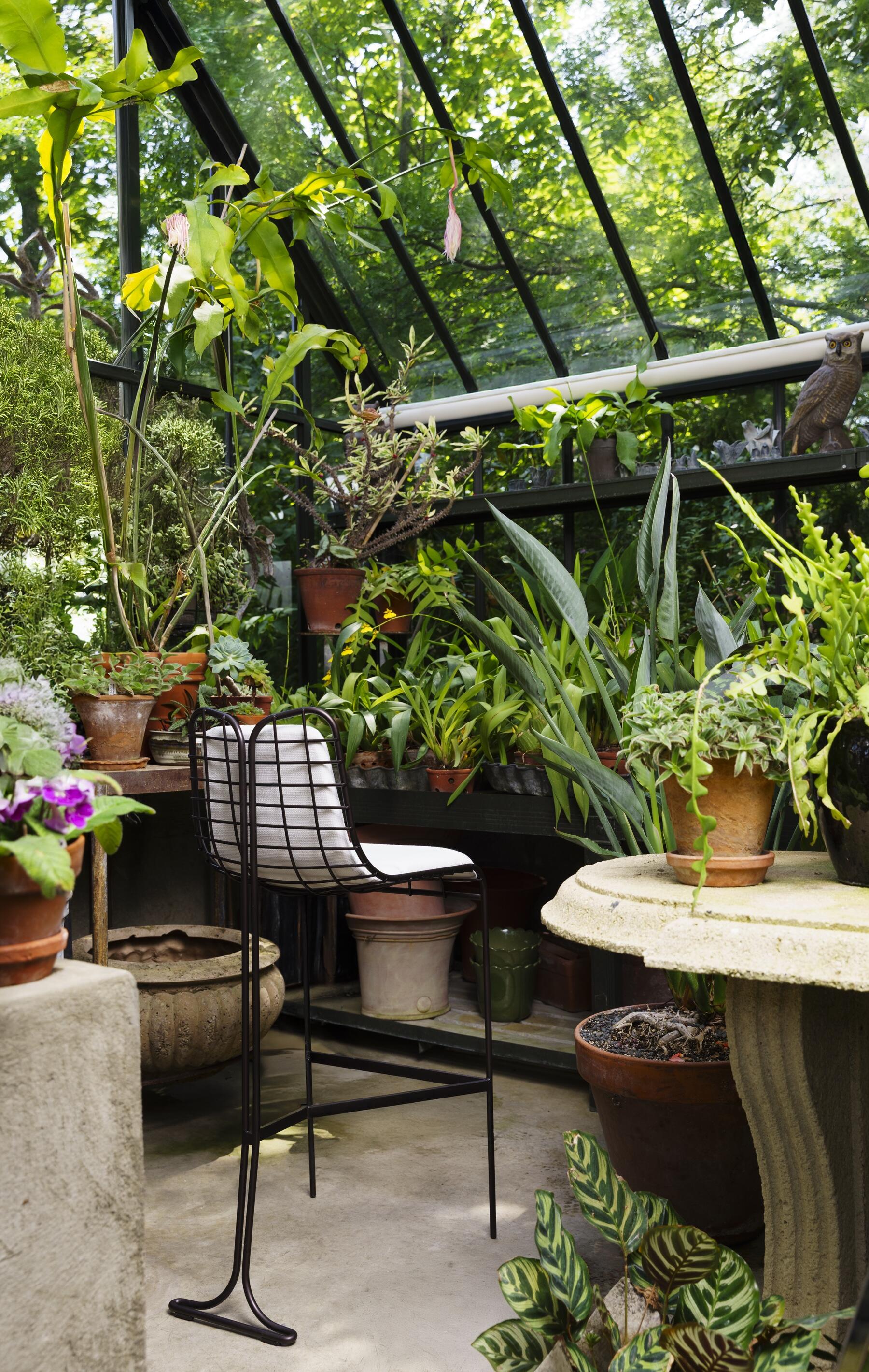 Vladimir Kagan Capricorn Collection