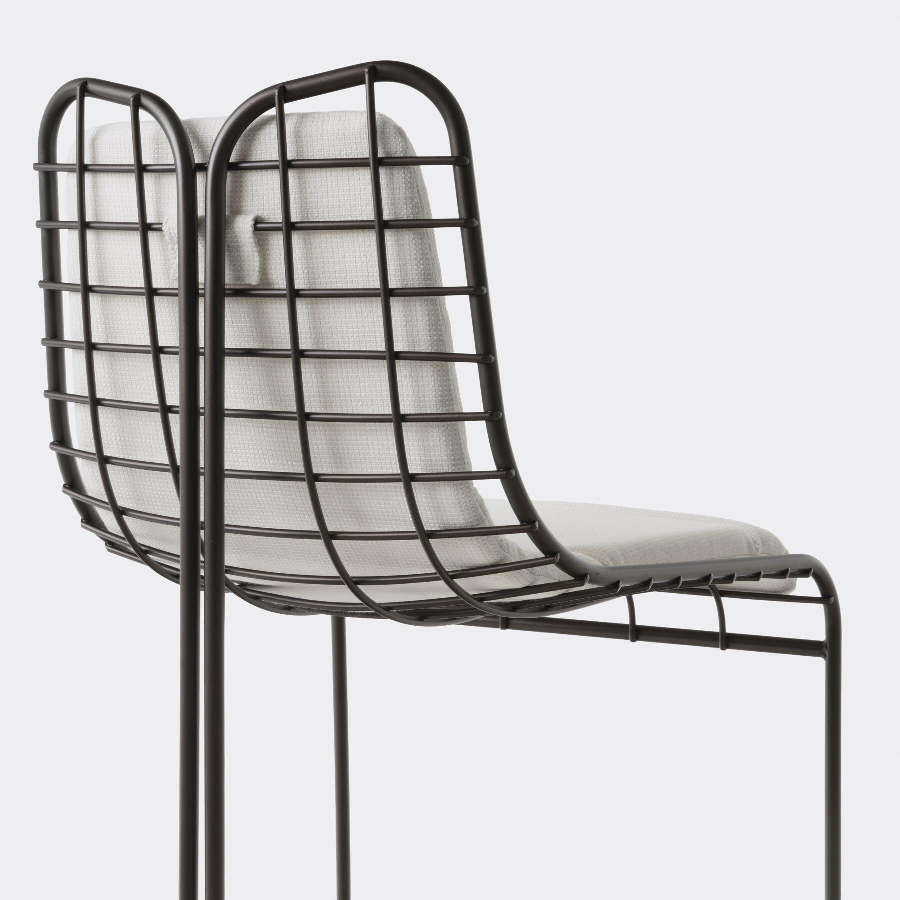 Capricorn Bar Stool, Espresso, 287/01 Pinpoint: Cloud