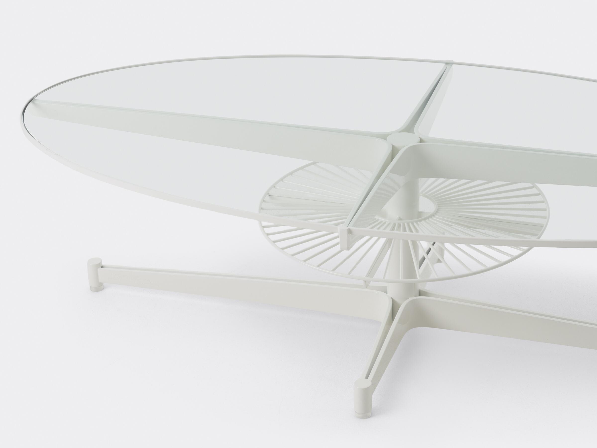 Capricorn Cocktail Table, Crema