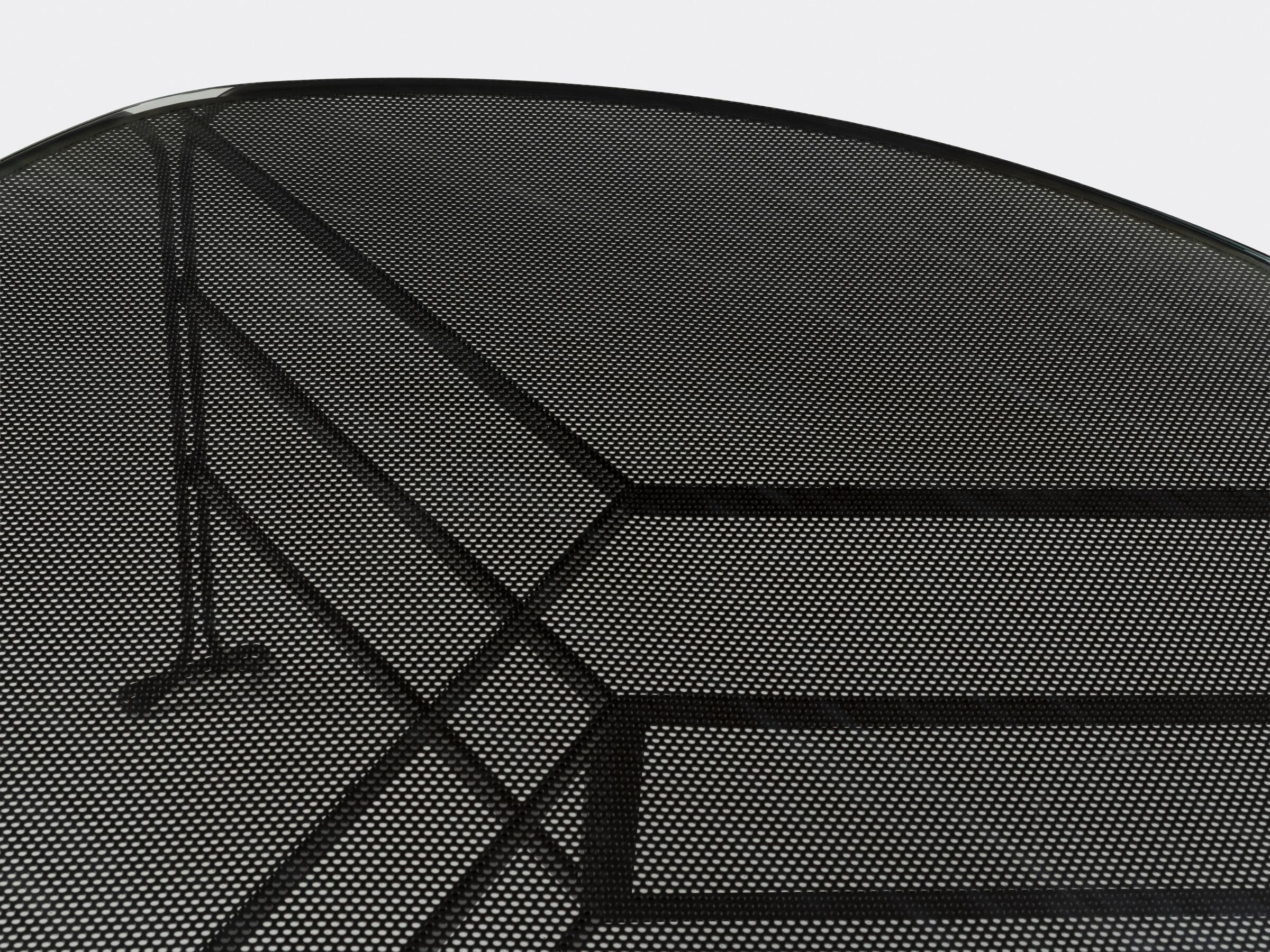 Capricorn Round Dining Table