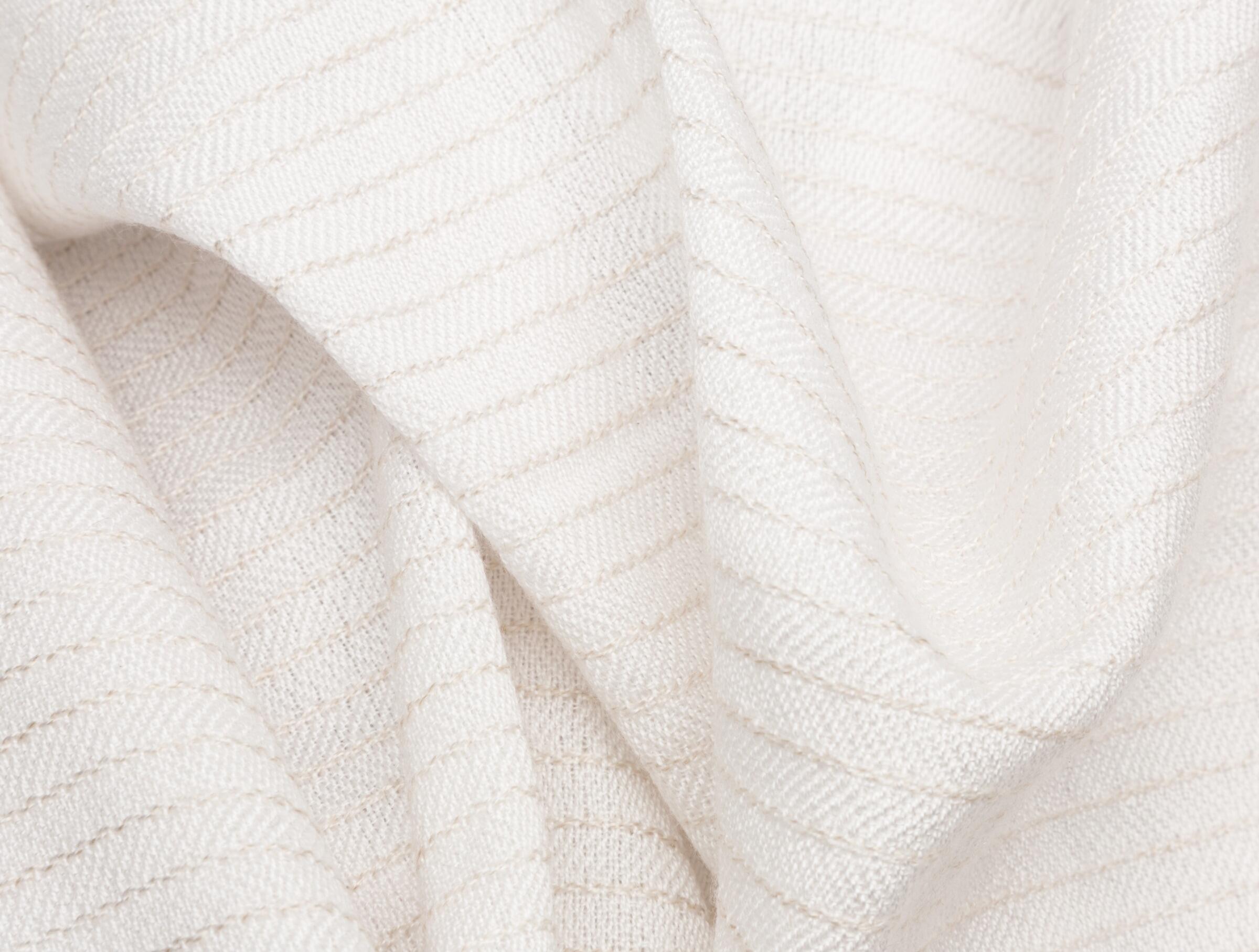 A Fine Line Sand Pearl