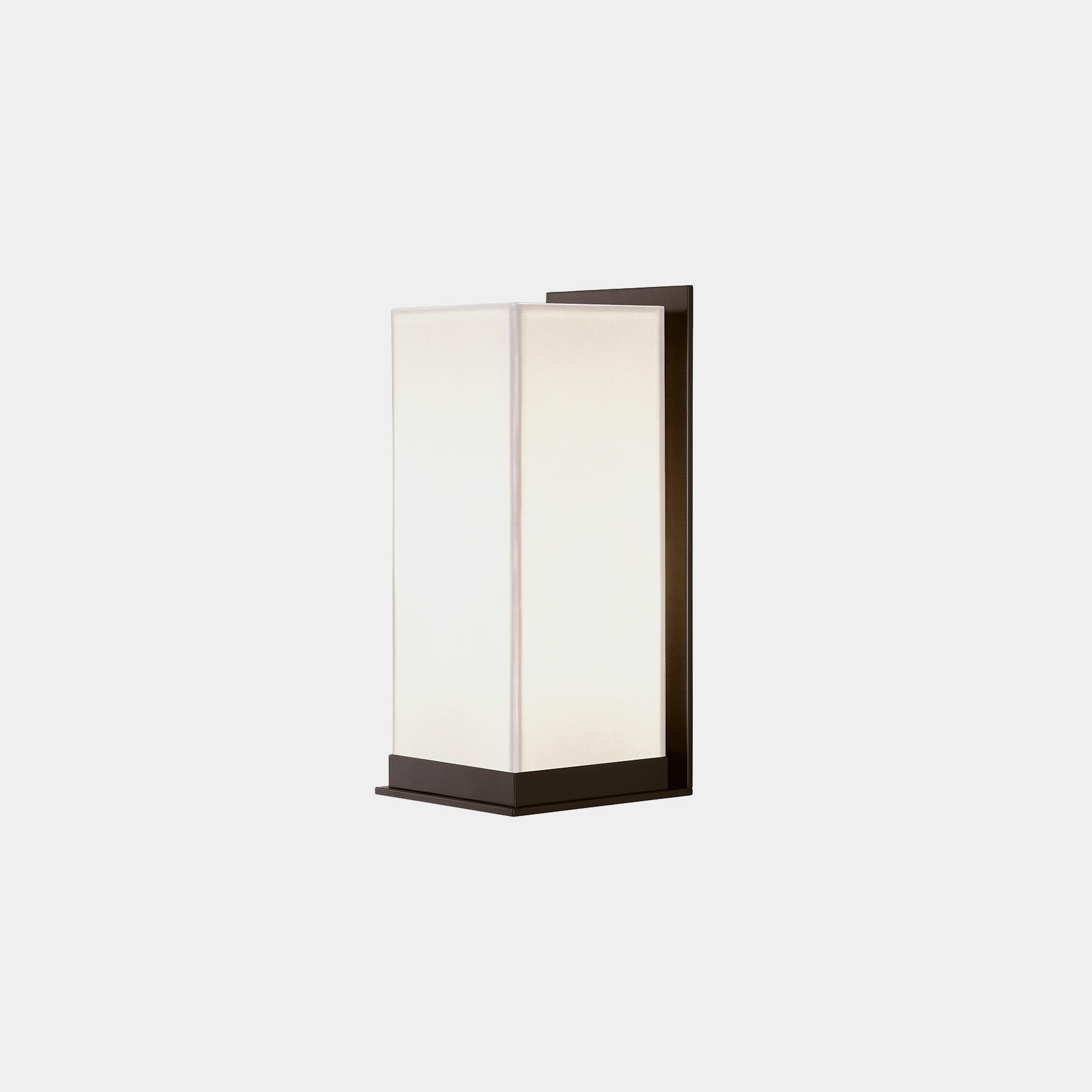 Kort Sconce