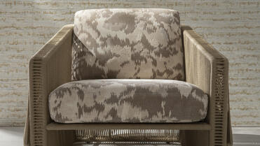 HOLLY HUNT Furniture