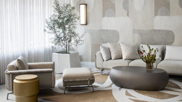 HOLLY HUNT Furniture