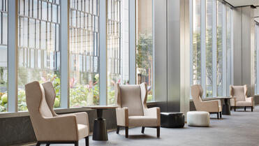 HOLLY HUNT Furniture