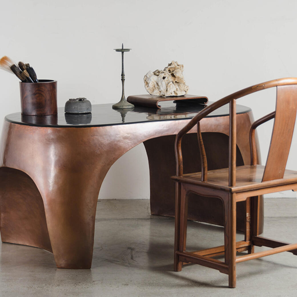 Robert Kuo Furniture