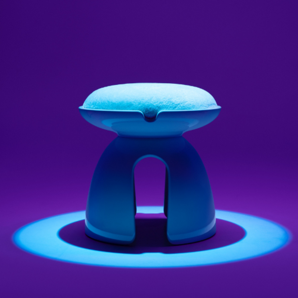 HOLLY HUNT Furniture